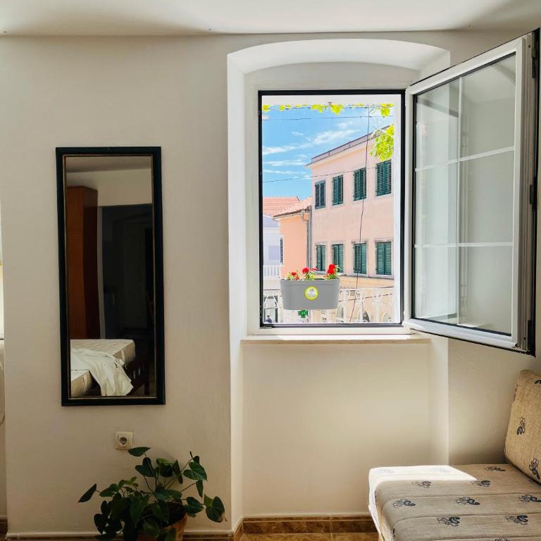 Old Town Escape - Central and Charming - One-Bedroom Apartment - 9