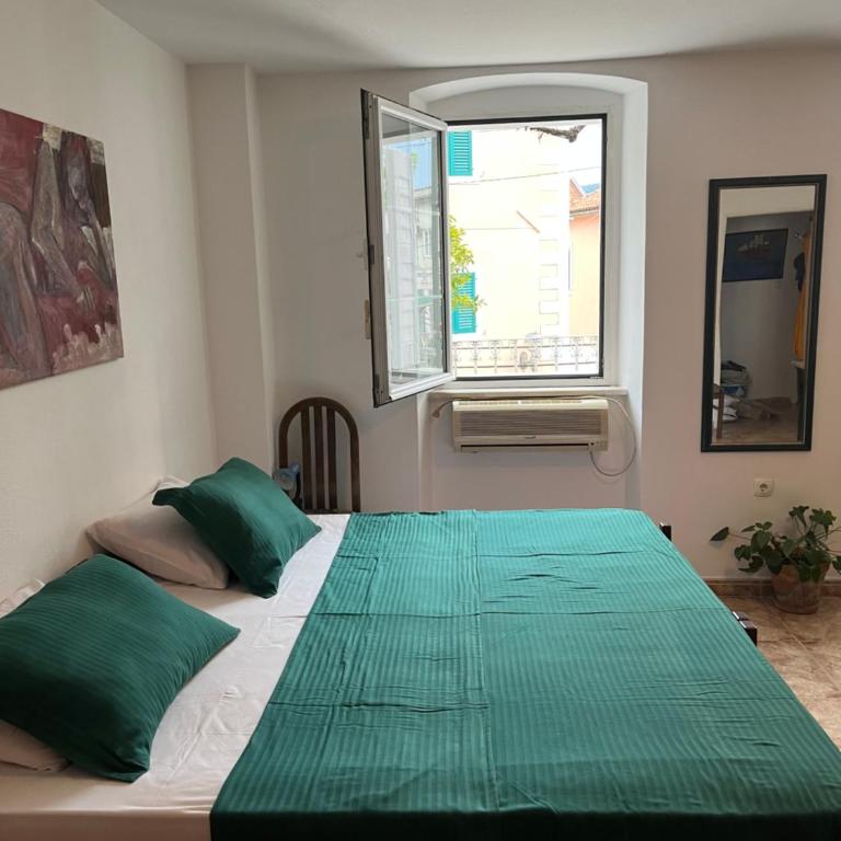Old Town Escape - Central and Charming - One-Bedroom Apartment - 5