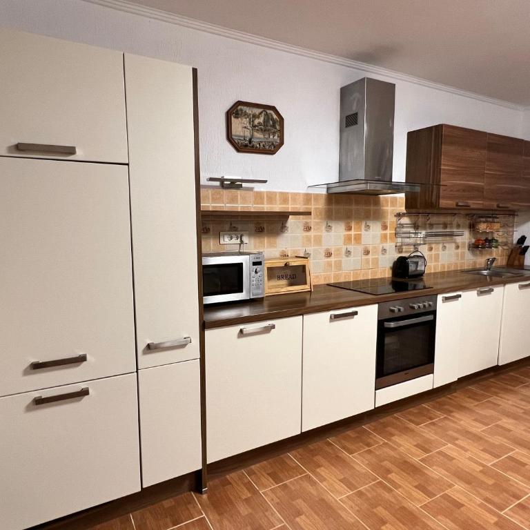 House with pool and sea view - Apartman - 7