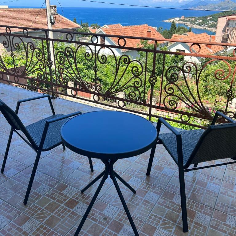 House with pool and sea view - Apartman - 14