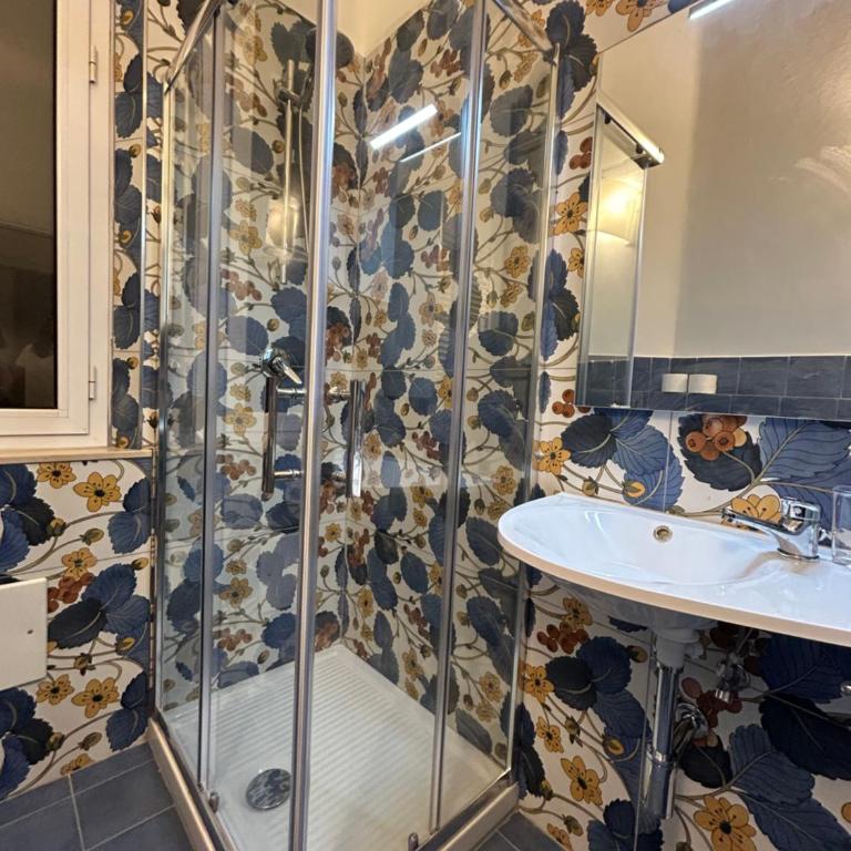 Mary Shelley - elegant 2 bedrooms with balcony - Two-Bedroom Apartment - 3