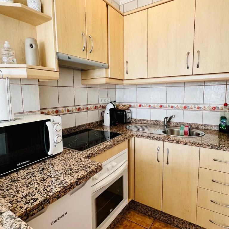 Estudio pleno centro de Nerja con balcón y piscina by South Costa - Apartamento de 1 dormitorio - 6