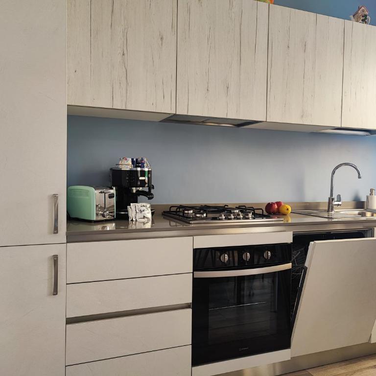 Italian Experience-CASA NADIA a pochi passi dal mare con garage, terrazza e sala giochi - Appartamento con 3 Camere da Letto - 16