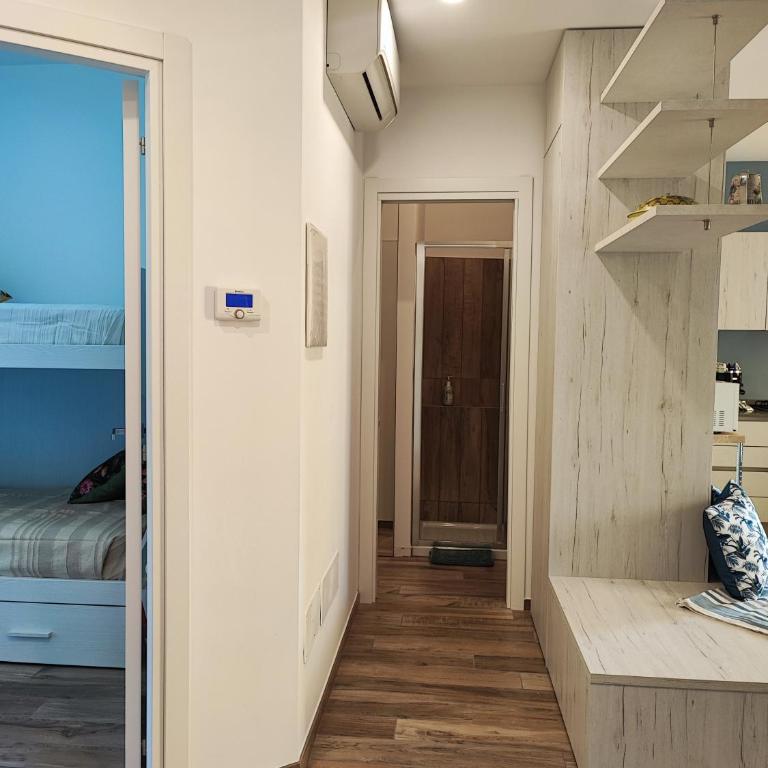 Italian Experience-CASA NADIA a pochi passi dal mare con garage, terrazza e sala giochi - Appartamento con 3 Camere da Letto - 27