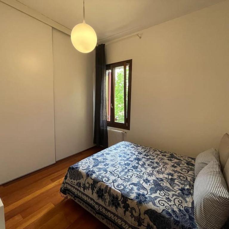 -Piazza Mazzini- 120 mq - 2 camere - 2 bagni e Garage - Appartamento con 2 Camere da Letto - 18