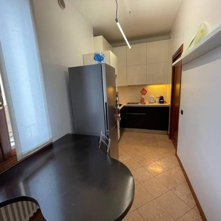 -Piazza Mazzini- 120 mq - 2 camere - 2 bagni e Garage - Appartamento con 2 Camere da Letto - 20