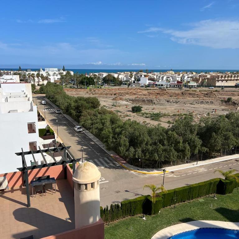Ático con piscina privada vistas al mar. - Apartamento de 2 dormitorios - 6
