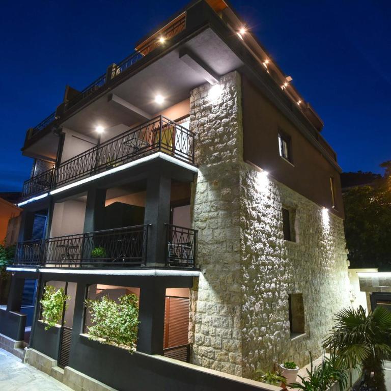 Misisuone Apartments Budva - Dvokrevetna Soba sa Bračnim Krevetom i Terasom - 1