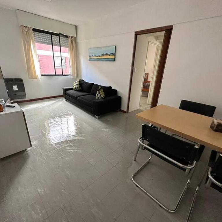 Depto Impecable con Cochera - Apartamento de 2 dormitorios - 21