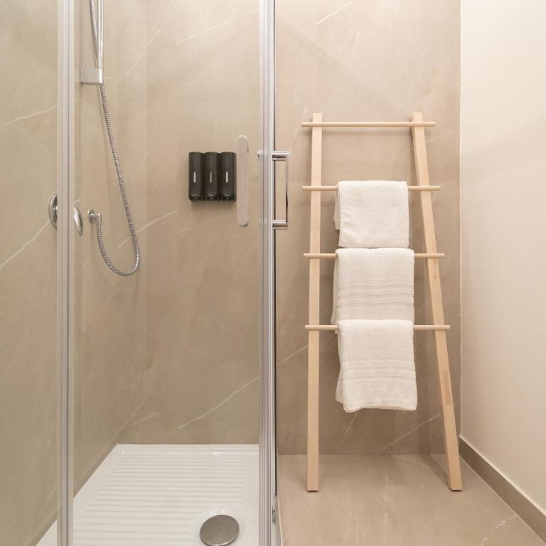 Kondo Maisons - Double Room with Balcony - 18