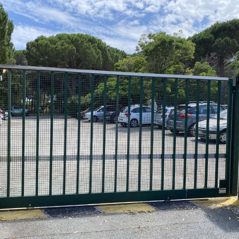Sainte-Maxime: Appartement 2 pièces, proximité plage, parking inclus - FR-1-226-523 - Apartamento - 12