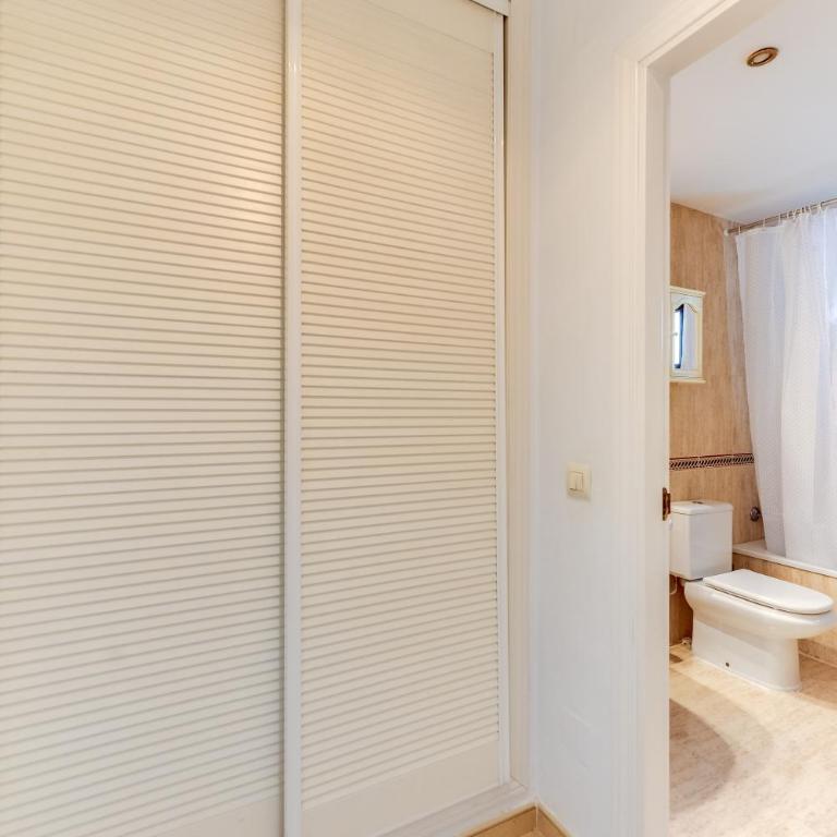 Tranquil 2 BDRM Peaceful Apt w/ 2 Pools - Two-Bedroom Apartment - 38