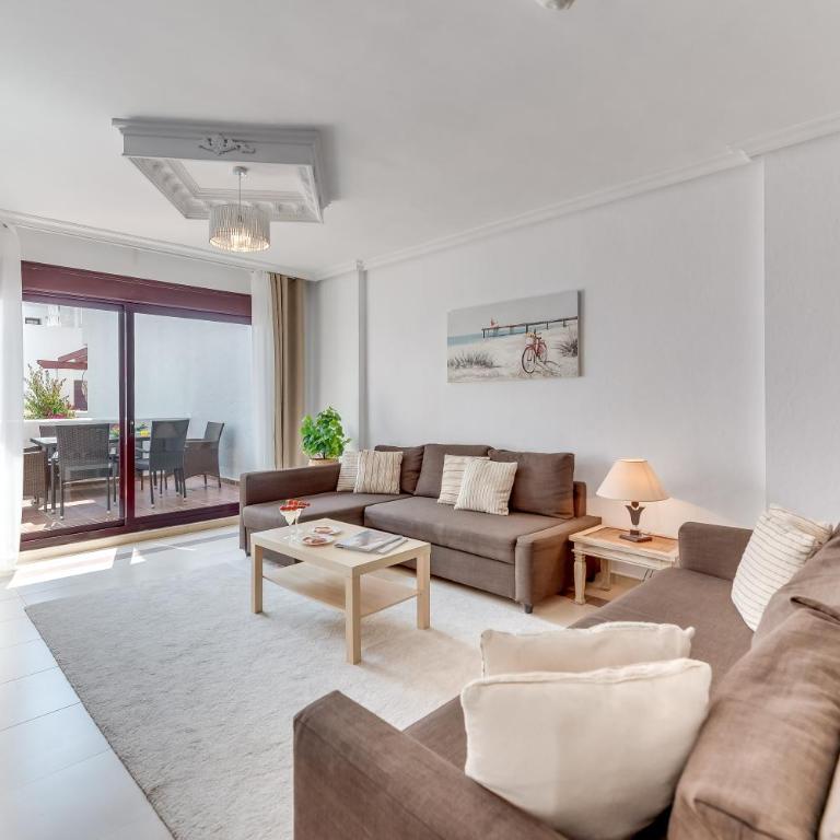 Tranquil 2 BDRM Peaceful Apt w/ 2 Pools - Two-Bedroom Apartment - 16