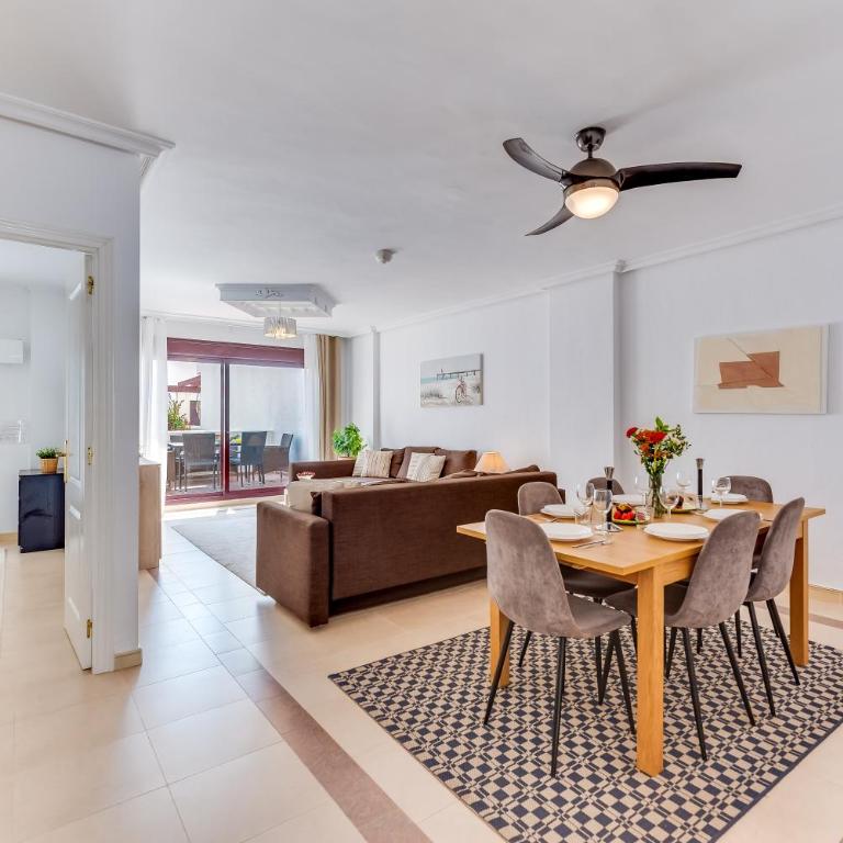 Tranquil 2 BDRM Peaceful Apt w/ 2 Pools - Two-Bedroom Apartment - 21