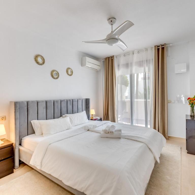 Tranquil 2 BDRM Peaceful Apt w/ 2 Pools - Two-Bedroom Apartment - 29