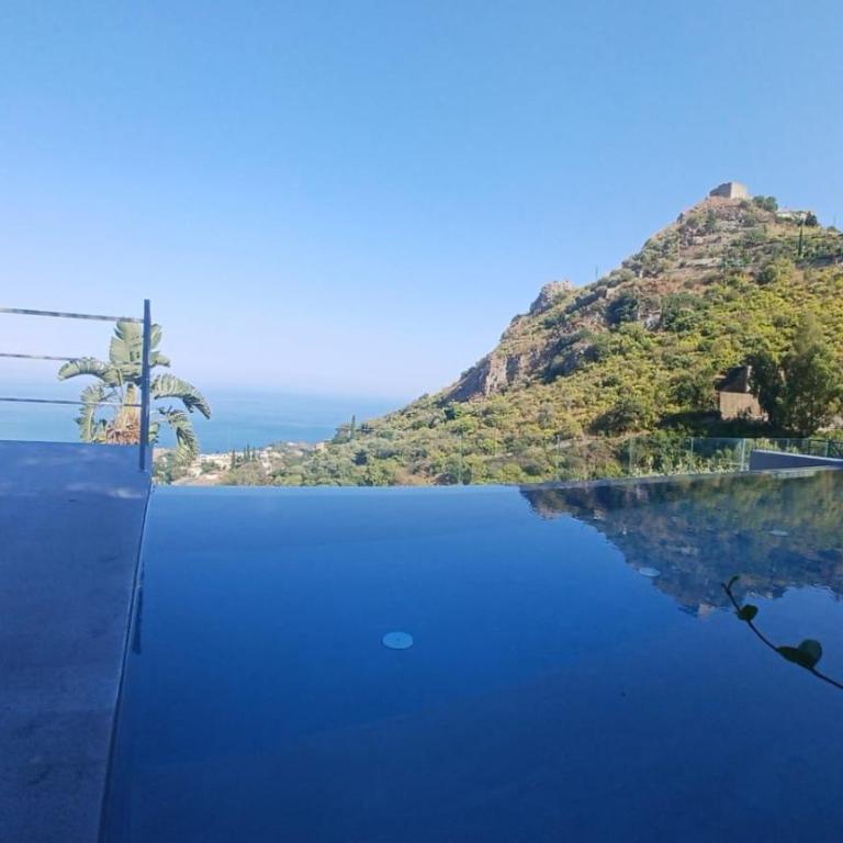 SUITE APARTMENTS BRANCO - Infinity Pool & Sea View - Apartment with Sea View - 11