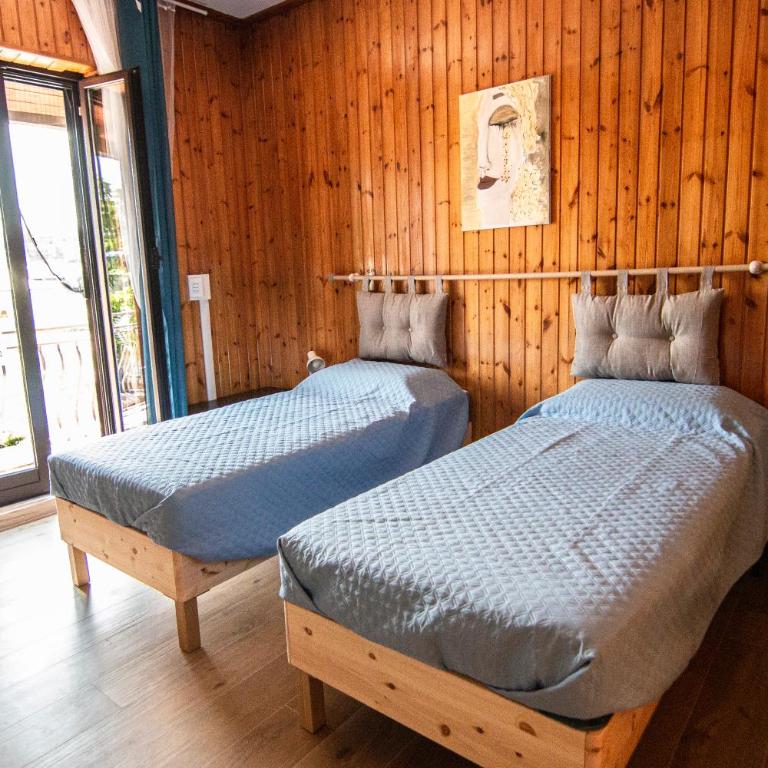 Yourquadrarooms B&b - Camera Familiare con Bagno Privato - 3