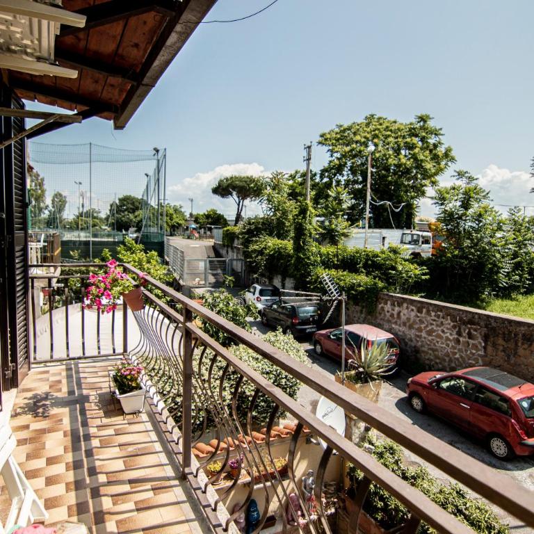 Yourquadrarooms B&b - Camera Familiare con Bagno Privato - 13