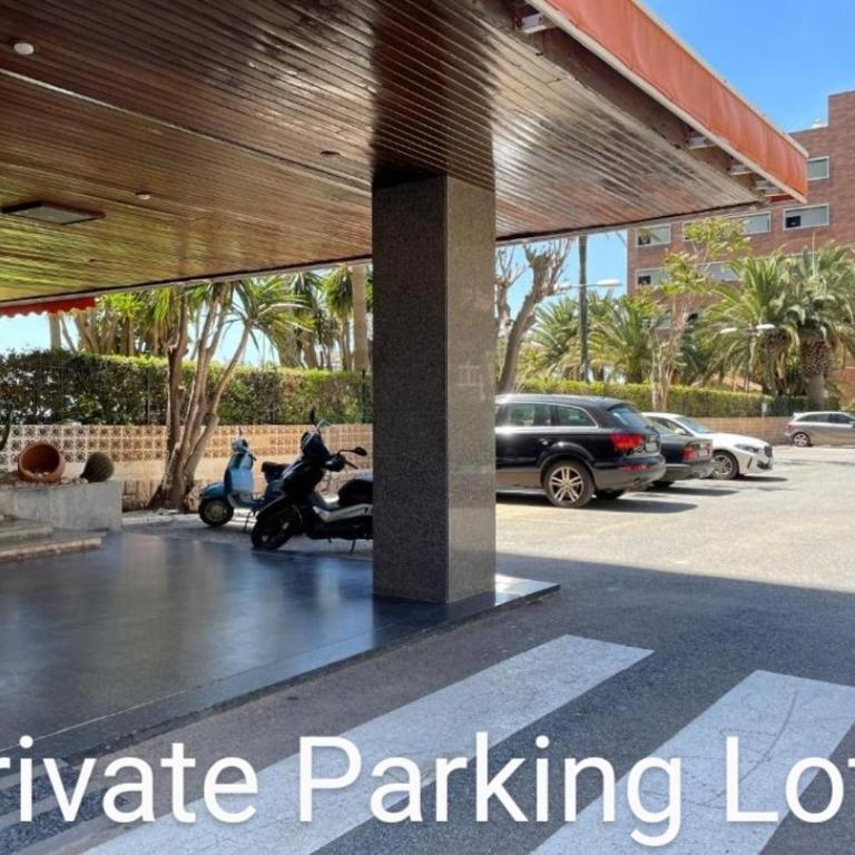 La Roca-Mediterráneo Views, 8th Floor-New Kitchen- POOL- Parking-Air Conditioning, Ceiling Fans & Free WIFI - Apartamento de 1 dormitorio - 25