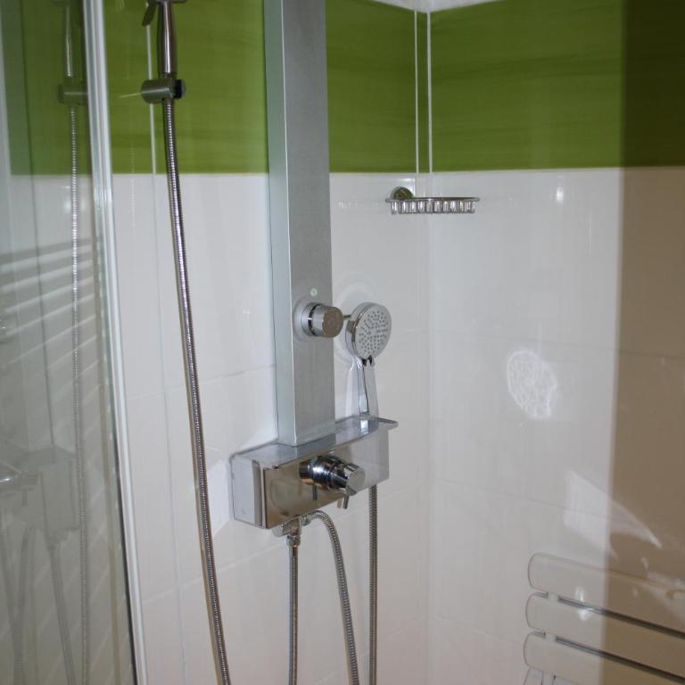Ferienwohnung am Krausberghof mit Balkon und Parkplatz, 6 Fahrminuten zur Alpentherme Gastein und zur Schlossalmbahn - Apartment with Mountain and Valley View - 12