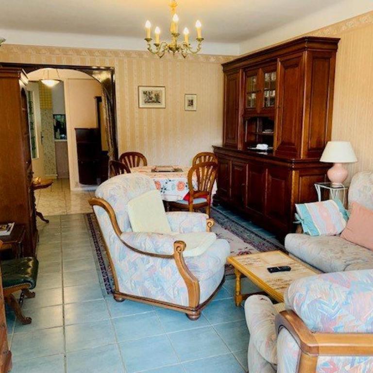 Appartement F3 avec Terrasse, Garage et Wifi - 4 Couchages - Proche Cures et Centre Ville - Appartement 2 Chambres - 3
