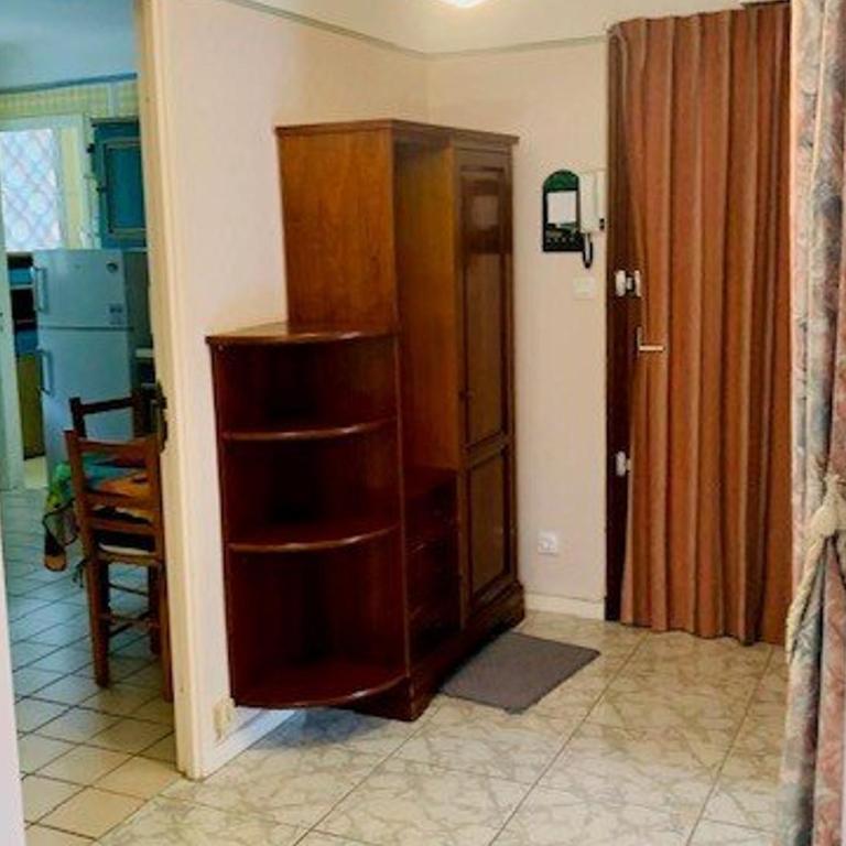Appartement F3 avec Terrasse, Garage et Wifi - 4 Couchages - Proche Cures et Centre Ville - Appartement 2 Chambres - 9