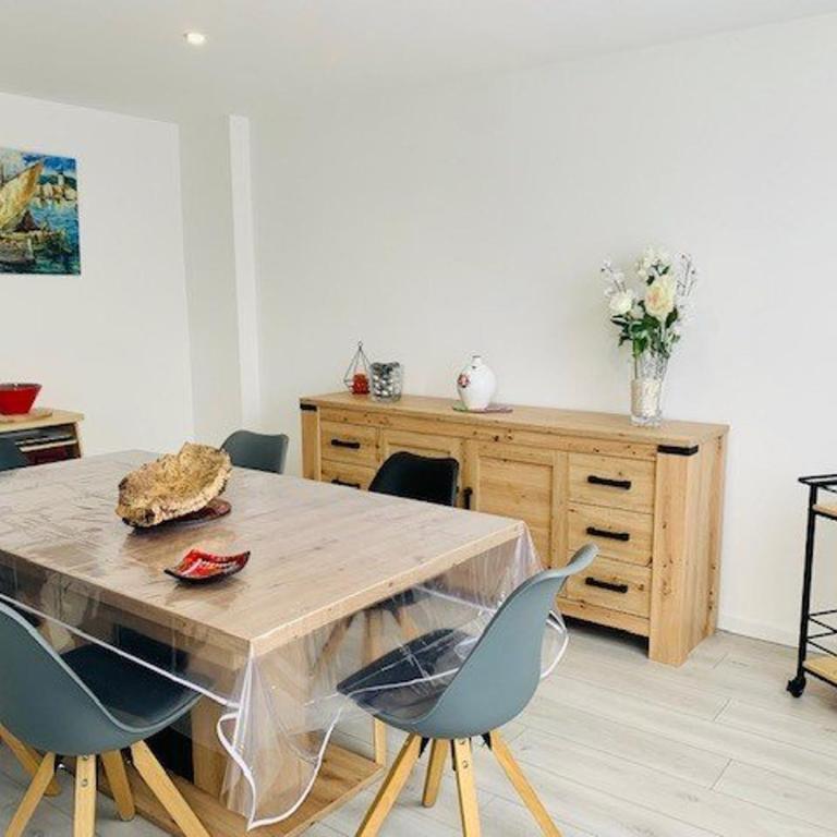 Charmant F3 climatisé avec balcon ensoleillé, proche centre et Thermes - Amélie-les-Bains - Appartamento con 2 Camere da Letto - 2