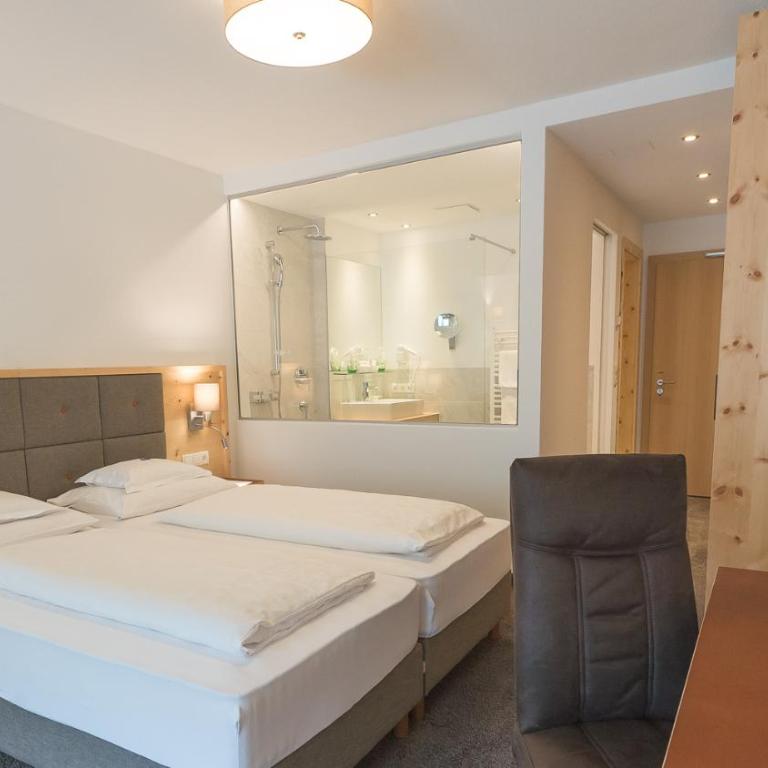 Superior Wellnesshotel Mein Almhof 4 S - Großes Doppelzimmer - 2