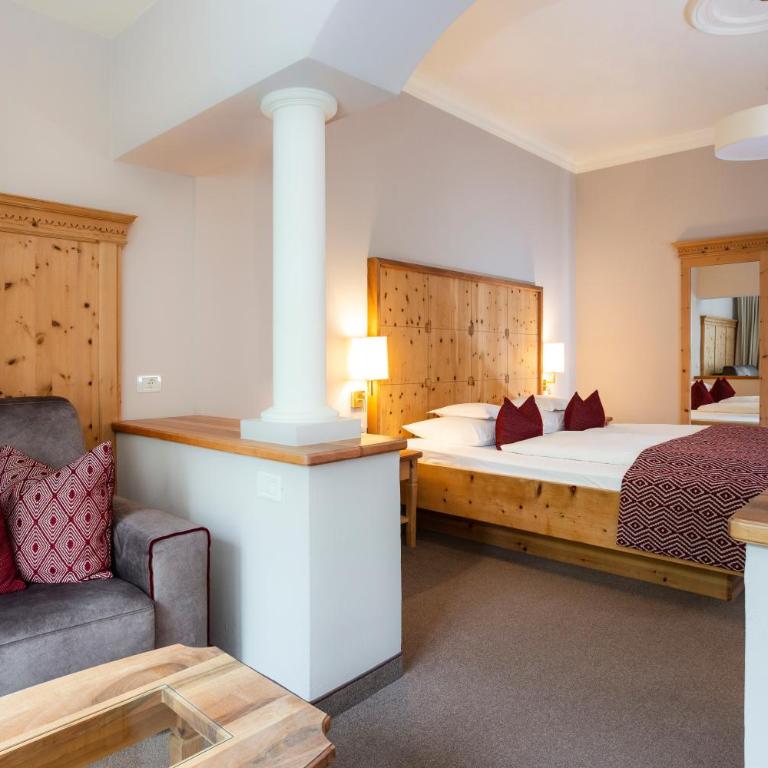 Romantik Hotel Oberwirt - Double Room - 4