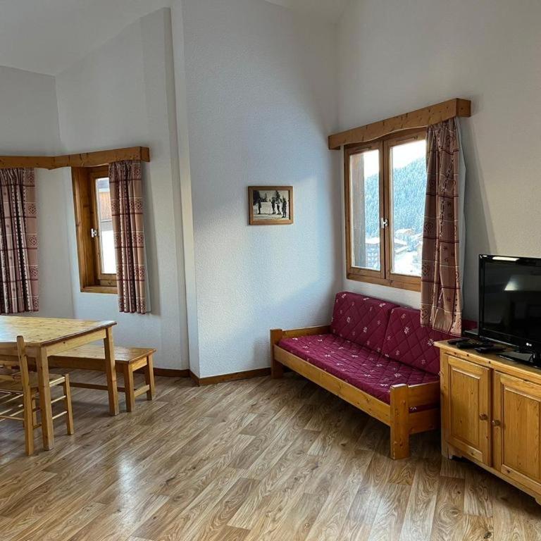 La Tania La Saboia sleep 8 private Sauna lounge dining 2 bathrooms kitchen 2 balconies ski in out - Apartamento de 2 dormitorios - 2