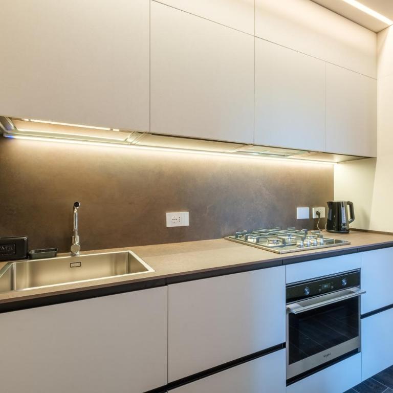 Golden Suite by Studio Vita - Appartamento con 2 Camere da Letto - 3