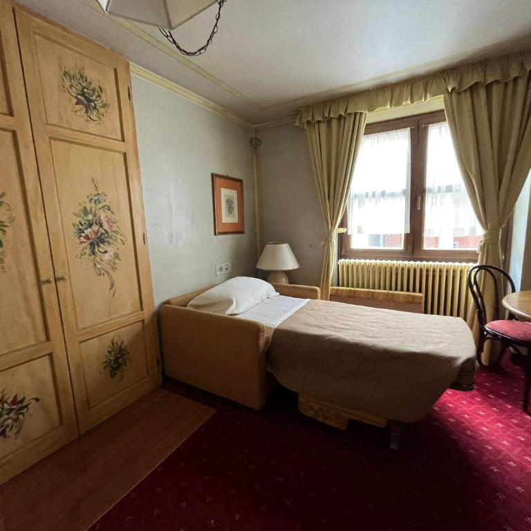 Hotel Posta R.T.A. - Camera Comfort con Poltrona-Letto - 6