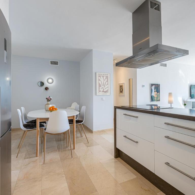 2 bedroom with sea and mountain views, pool - Apartamento de 2 dormitorios - 15