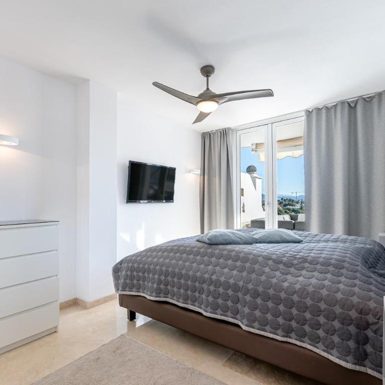 2 bedroom with sea and mountain views, pool - Apartamento de 2 dormitorios - 22