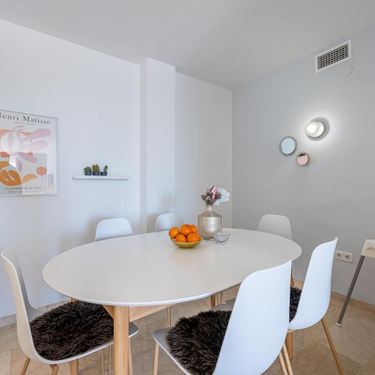 2 bedroom with sea and mountain views, pool - Apartamento de 2 dormitorios - 17