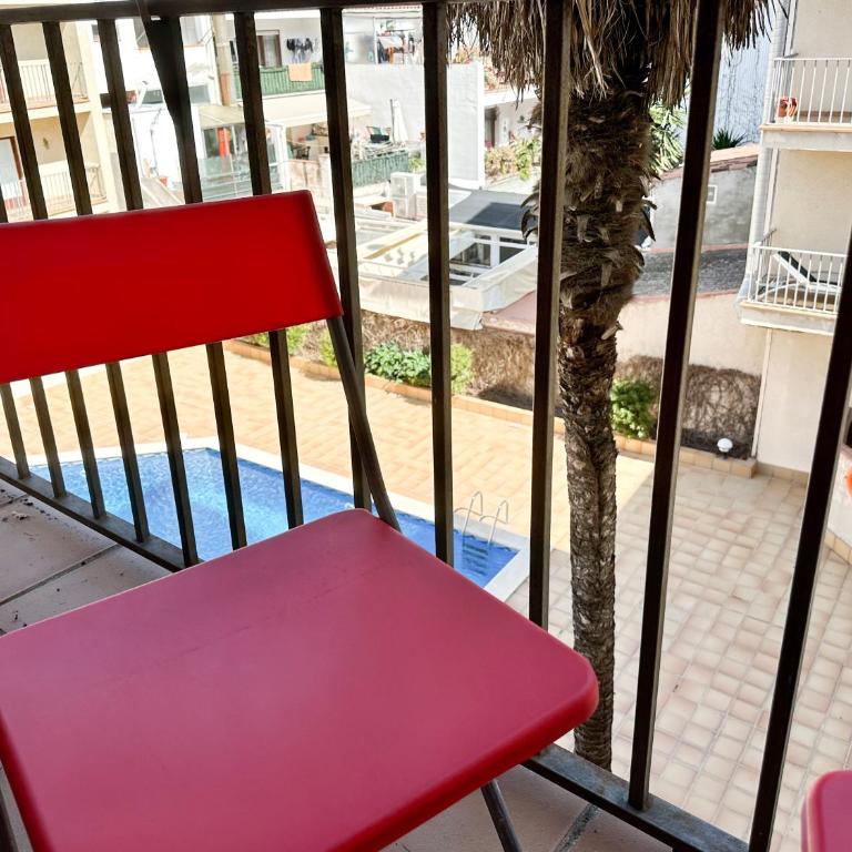 LETS HOLIDAYS CENTRIC APARTMENT with POOL in TOSSA 2 - Apartamento - 2