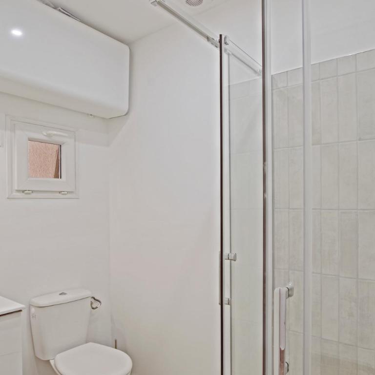 Charmant appart avec jardin privé wifi et clim - proche mer -1 - Apartamento de 1 dormitorio - 17