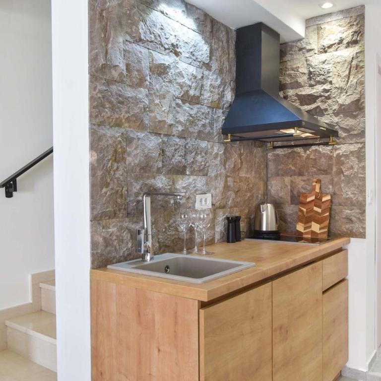 Misisuone Apartments Budva - Deluks Dvokrevetni Studio sa Bračnim Krevetom - 18