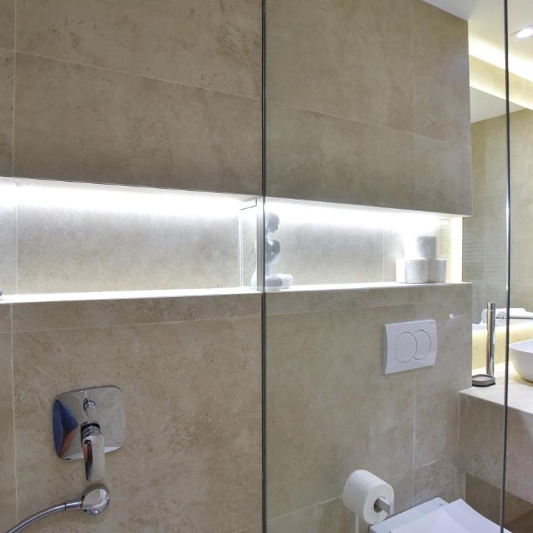 Misisuone Apartments Budva - Deluks Dvokrevetni Studio sa Bračnim Krevetom - 16