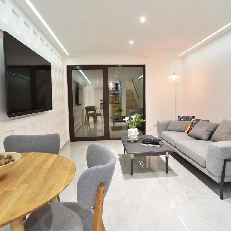 Misisuone Apartments Budva - Deluks Dvokrevetni Studio sa Bračnim Krevetom - 3
