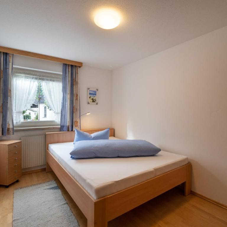 Haus Eberharter - Apartment mit 2 Schlafzimmern und Terrasse - 9