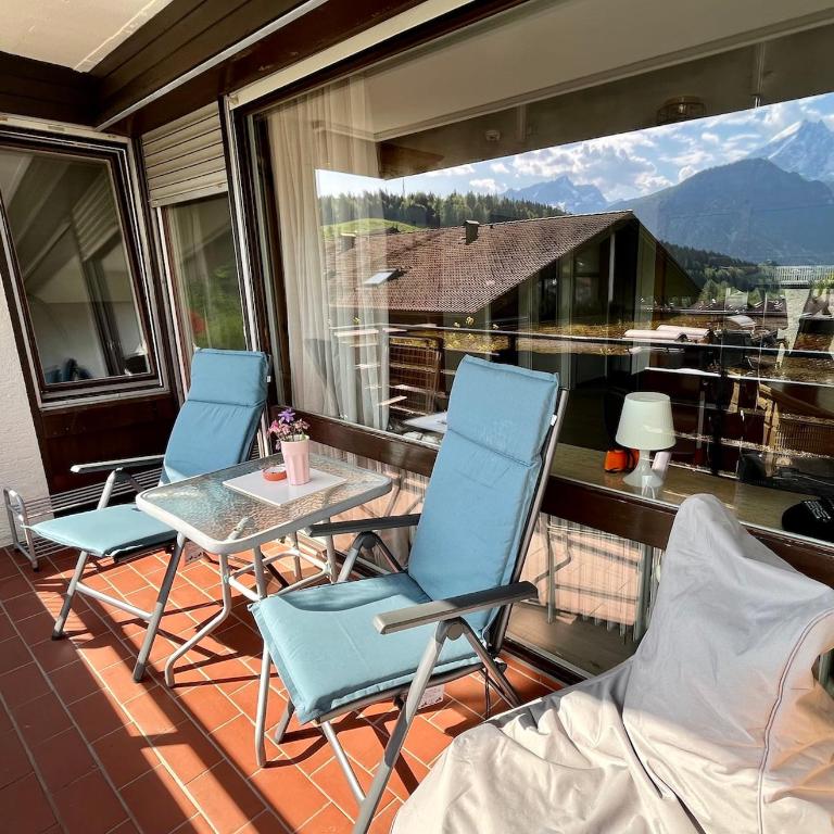 Ferienwohnung Watzmannblick & Hallenbad - Apartment mit Balkon - 12