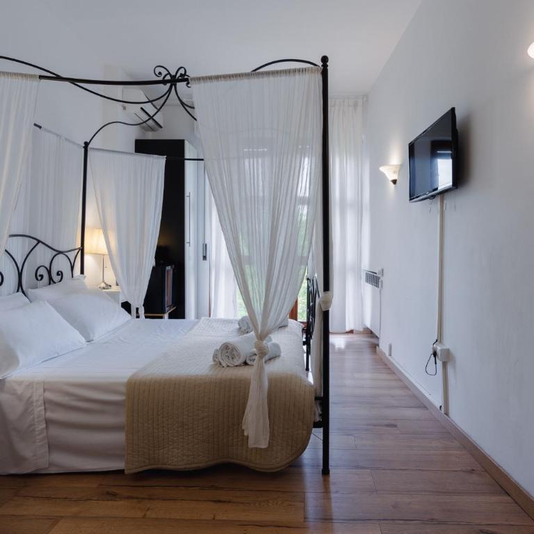 B&B Elegance - Camera Matrimoniale con Bagno Privato - 28