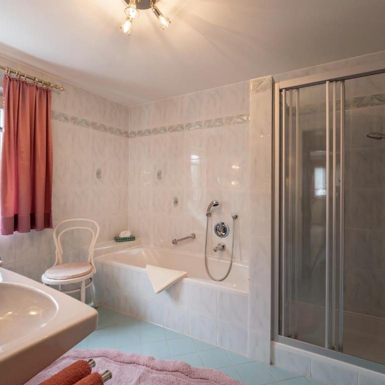 Haus Eberharter - Apartment mit 2 Schlafzimmern und Terrasse - 6