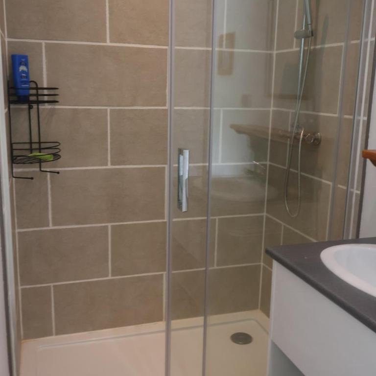 Solfé Backpacker - Chambre Double avec Salle de Bains Privative - 4