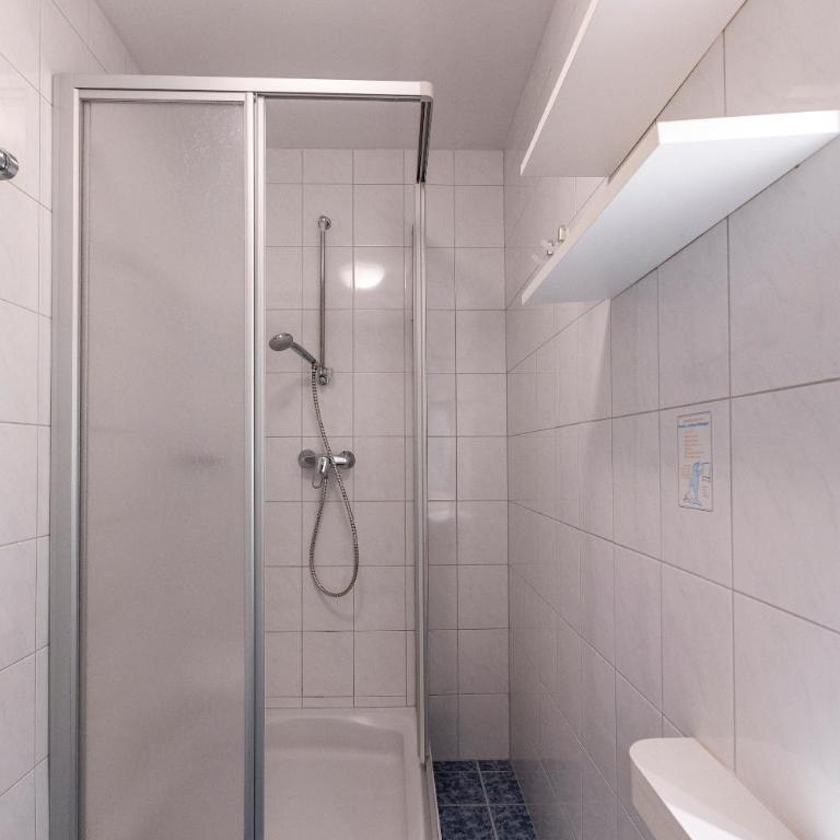 Landhaus MONTANA - Doppelzimmer mit Balkon - 5