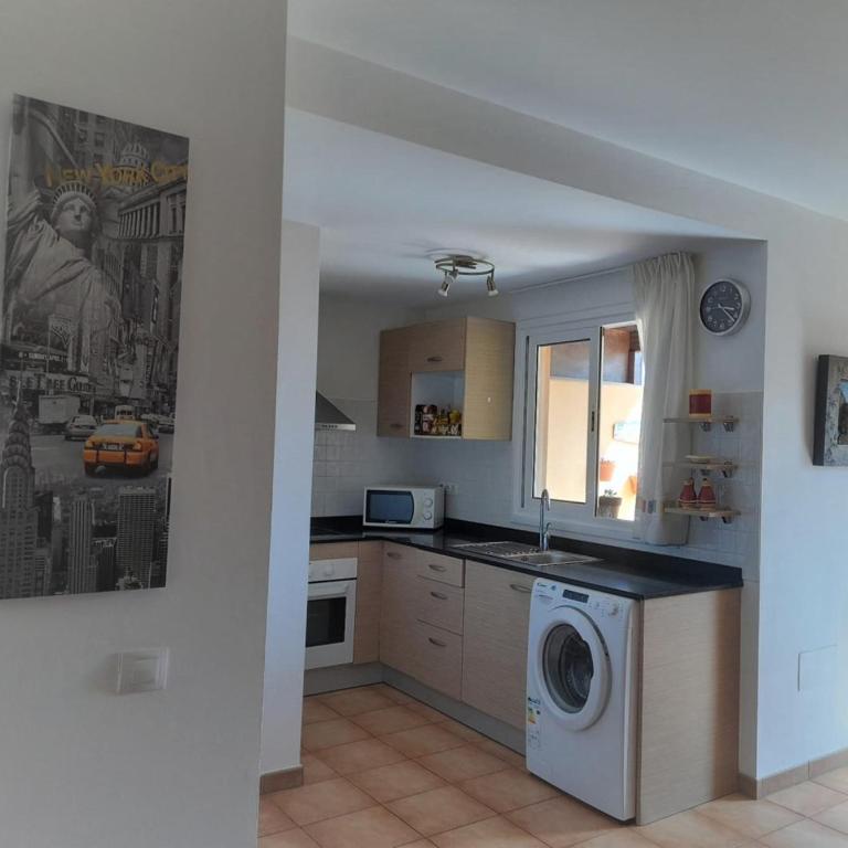 Brisas Fuerteventura: optic fiber,solarium,BBQ - Two-Bedroom Apartment - 23