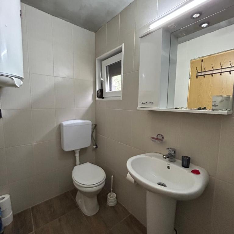 Speakeasy Lux 3 - 4 - Two-Bedroom House - 7