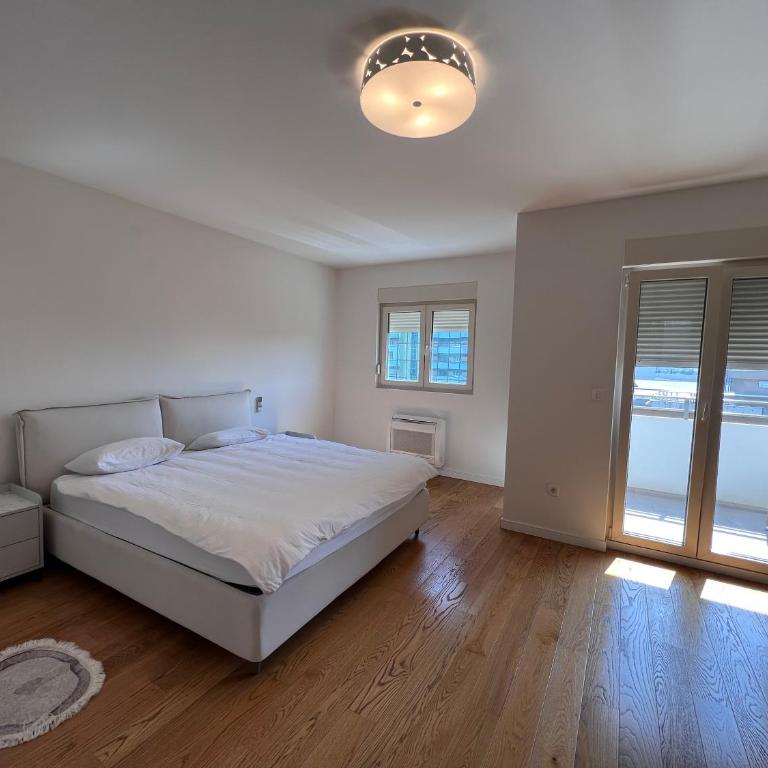 White Homes 37 • Central Point - Apartman sa 2 Spavaće Sobe i Balkonom - 6