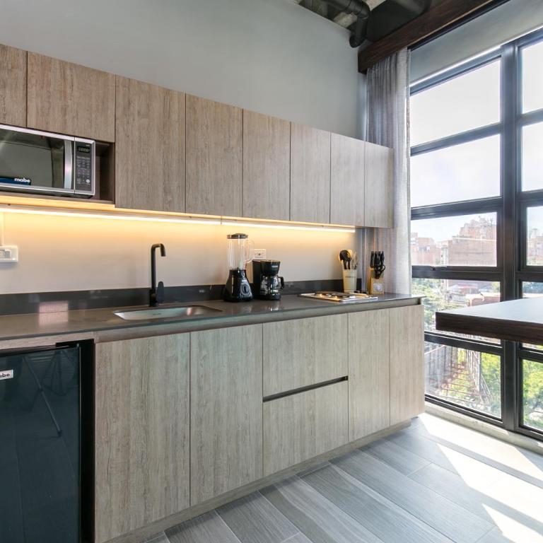 Factory Lofts Hotel - King Studio - 9